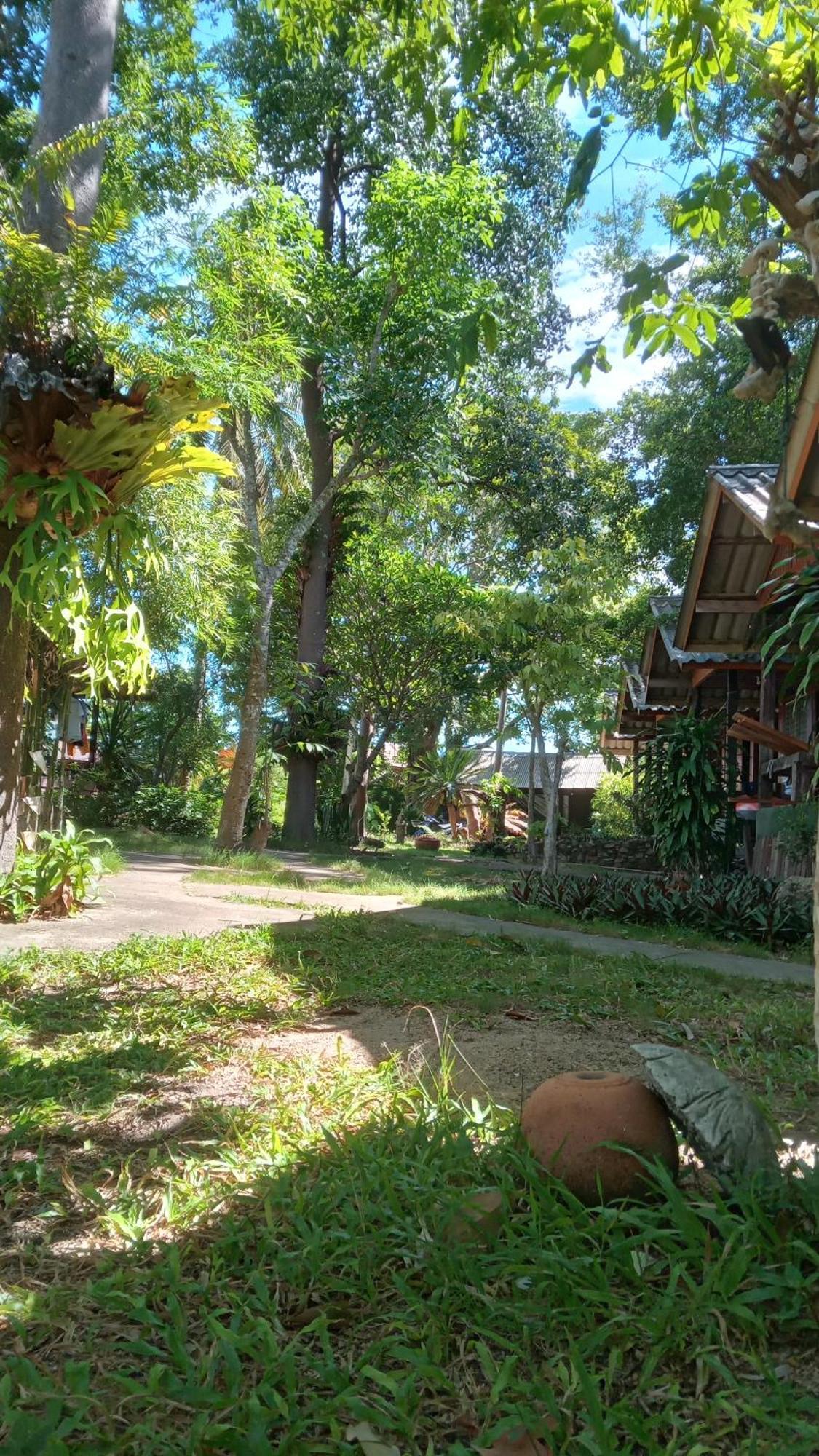Bamboo Bungalow - Тонг Най Пан Яй Экстерьер фото